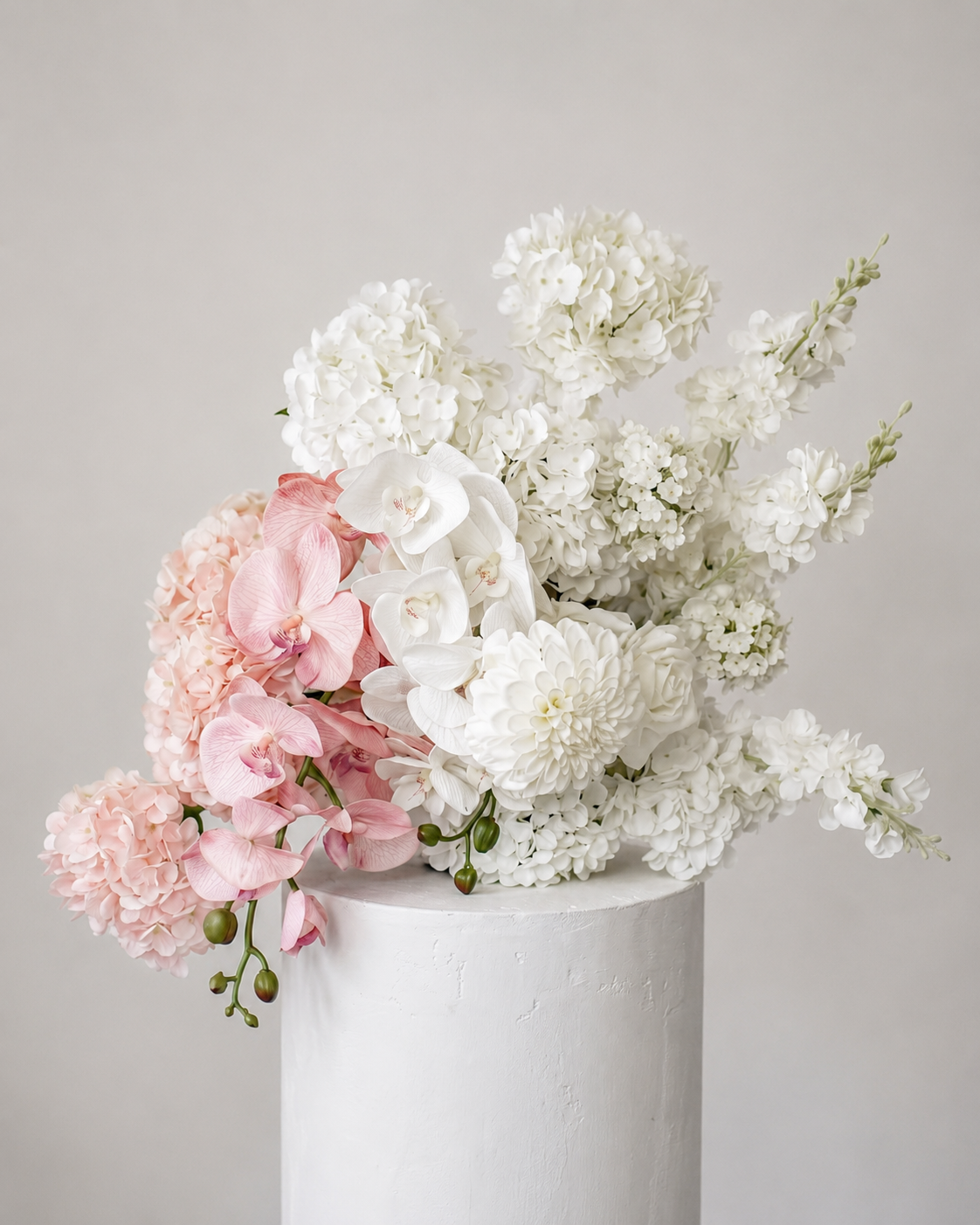 A realistic wedding planning timeline, from venue search to wedding week.